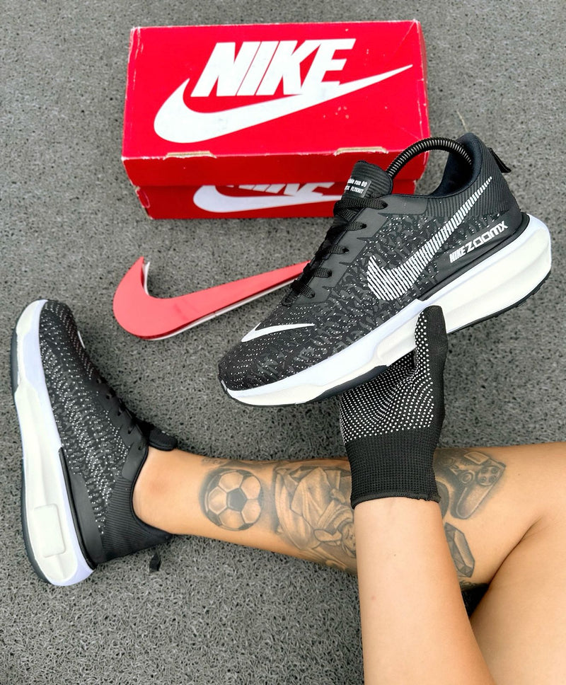 DEPORTIVO " NIKE ZOOMX " - Ligereza y amortiguación
